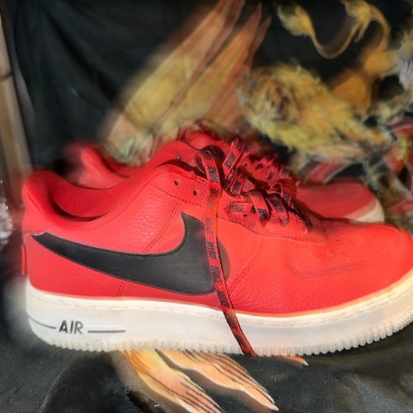 Nike Air Force 1 Low NBA University Red - 823511-604 sz 9.5 - Picture 3 of 6